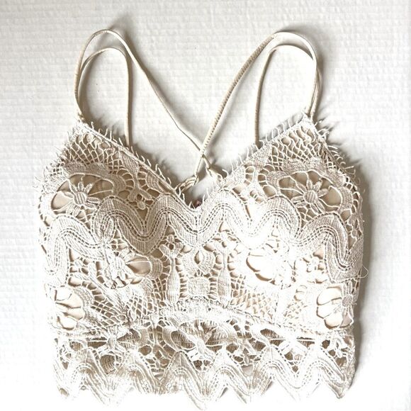 Willow & Root Cream Lace Bandeau with Scalloped Trim Smocked Back SZ S - Picture 3 of 9